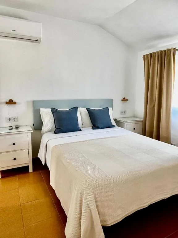 Habitación Doble con baño privado — Centro Kennedy