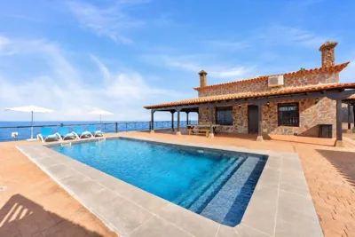 CERCADO DEL MEDIO, CHALET con PISCINA PRIVADA — foto 4