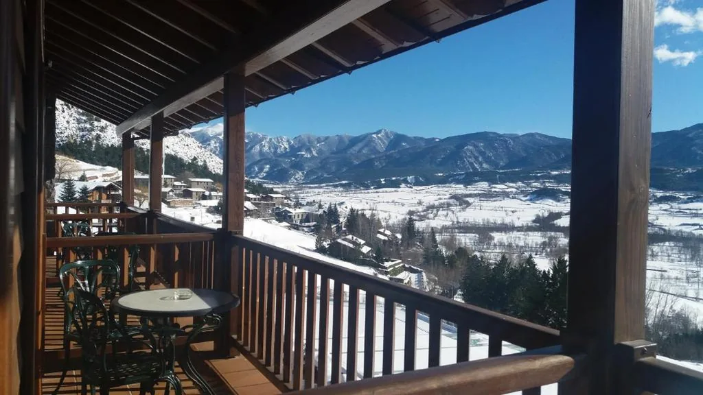 Habitación Cuádruple con vistas a la montaña — Cerdanya Viva Ecoestades