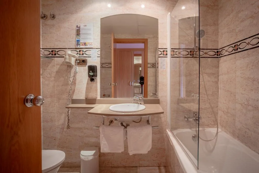 Habitación Cuádruple Superior — Cerdanya Viva Ecoestades