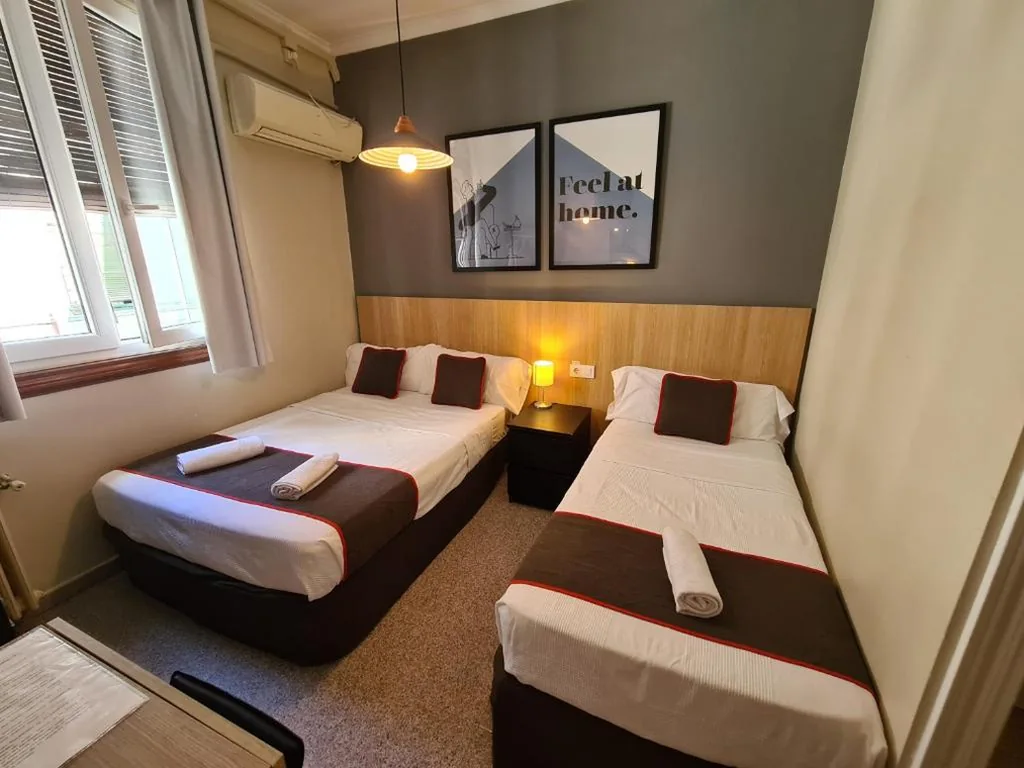 Camera doppia con letto supplementare — CH Las Murallas