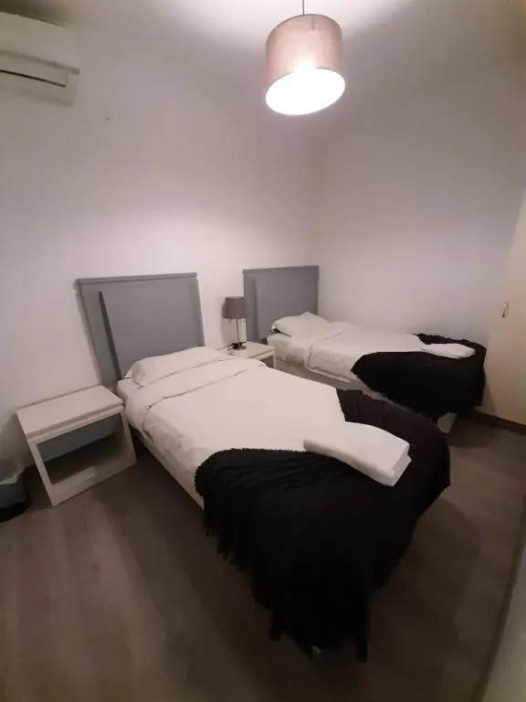 Room without Window - 2 beds — CH Lumiere