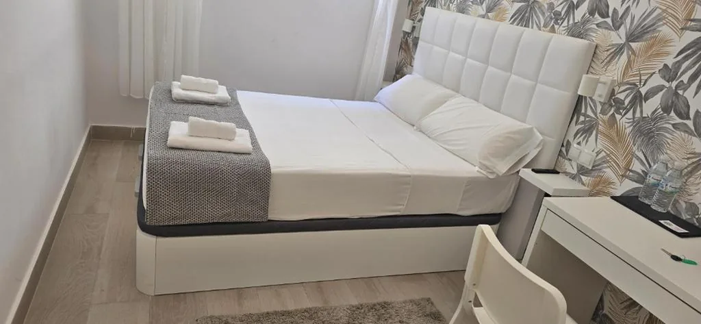 Doppelzimmer — CH TANEZ CAROLINA a