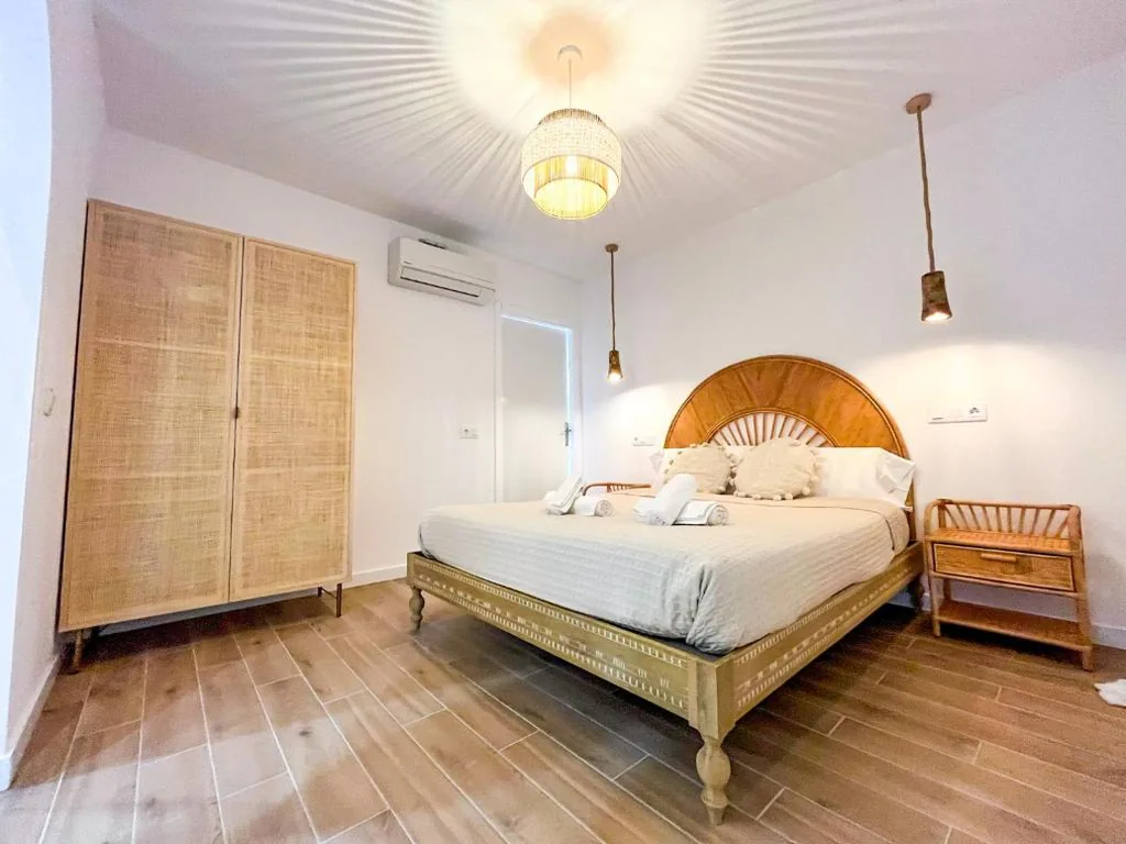 Habitación Doble Deluxe — Chakra House Fuerteventura - Private Rooms in a Shared Boutique Guesthouse