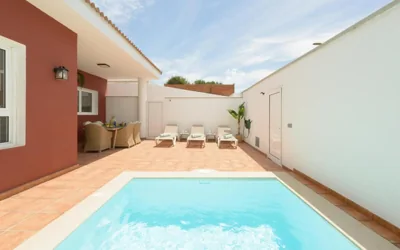 Chalé con piscina junto a la playa — foto 3