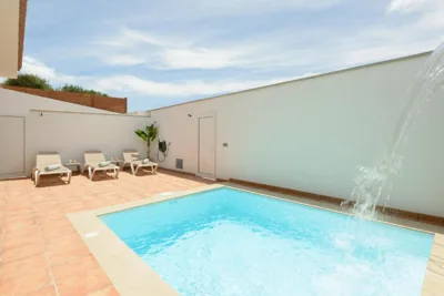 Chalé con piscina junto a la playa — foto 4