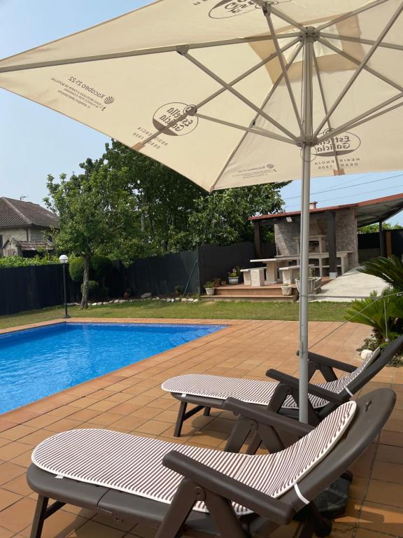 Chalet casa con piscina en ARBO Vigo