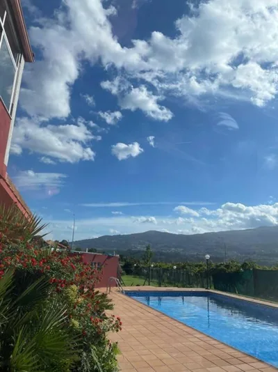 Chalet casa con piscina en ARBO Vigo — Foto 4