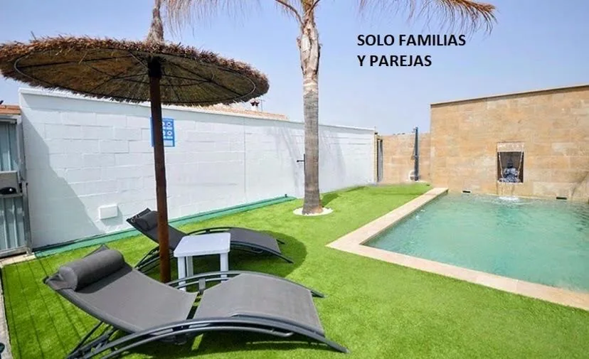 Chalet con encanto en Conil SOLO FAMILIAS Y PAREJAS