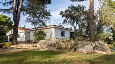 Chalet con piscina en Torrelodones — Foto 7