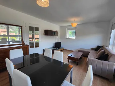 Chalet con WIFI , PS4 , garaje, 5 dormitorios, 3 baños, Santiago de Compostela — foto 5