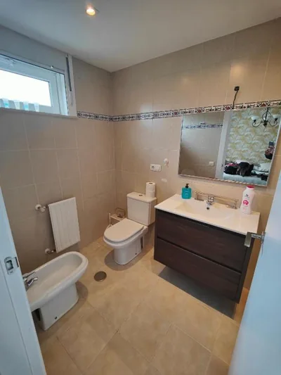 Chalet con WIFI , PS4 , garaje, 5 dormitorios, 3 baños, Santiago de Compostela — foto 10
