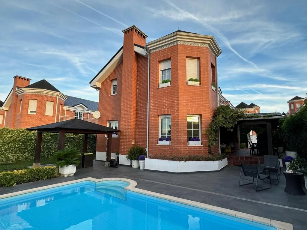 Villa — !Chalet de lujo para vacaciones!...