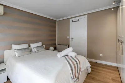 Chalet independiente de Diseño con Patio Privado — 写真 10