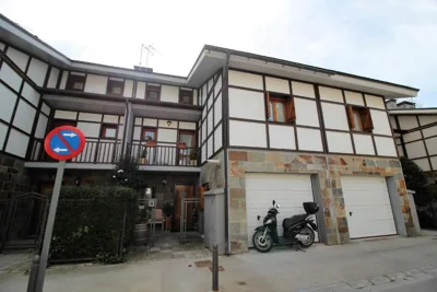Chalet junto a la Ciudadela de Jaca — foto 9