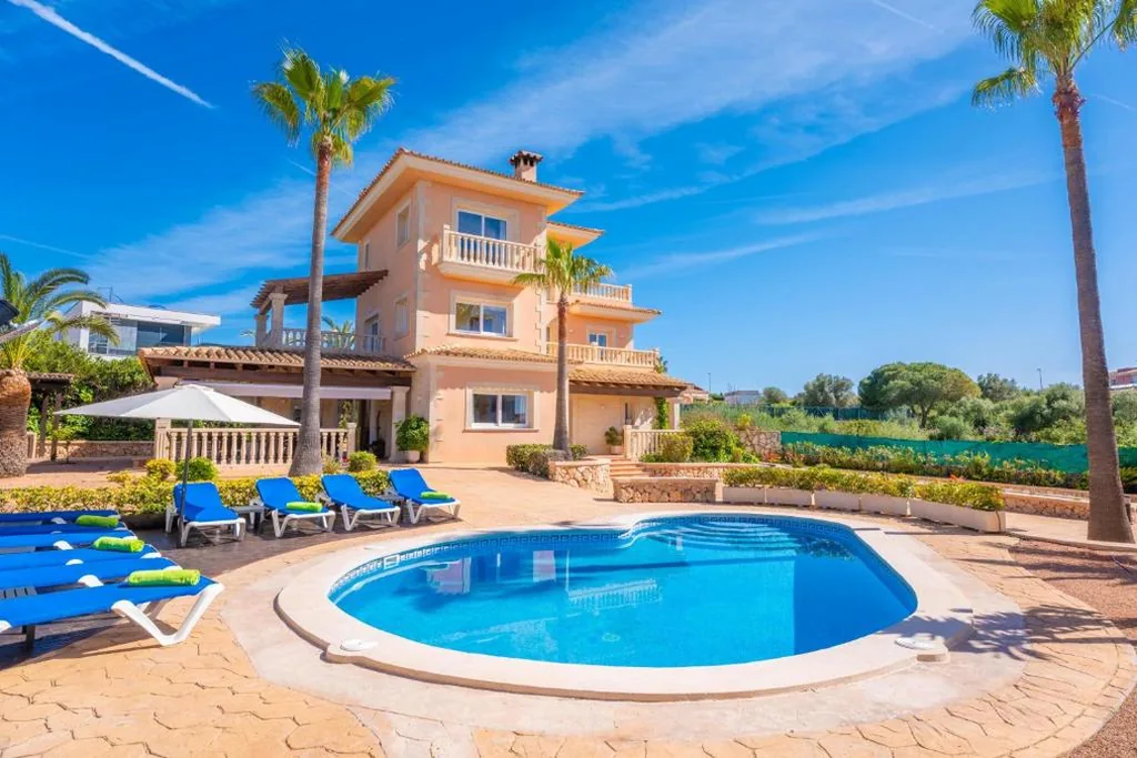 Villa com 5 quartos — Chalet Libertat