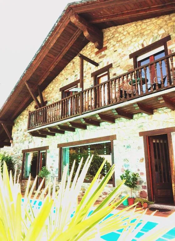 Tweepersoonskamer met balkon — Chalet "Rec dels Noguers"