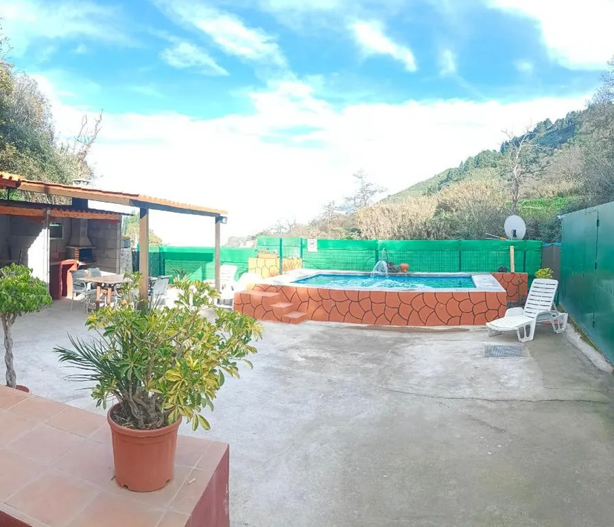 一軒家 — Chalet Ruta Las Lagunetas