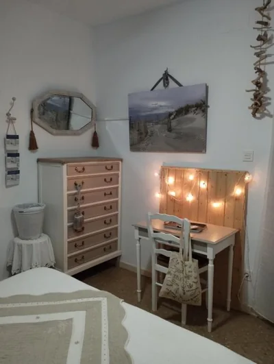 CHAMBRES D'HÔTES CHEZ CATHERINE A REUS chambre bord de mer avec salle de bains privée — photo 9
