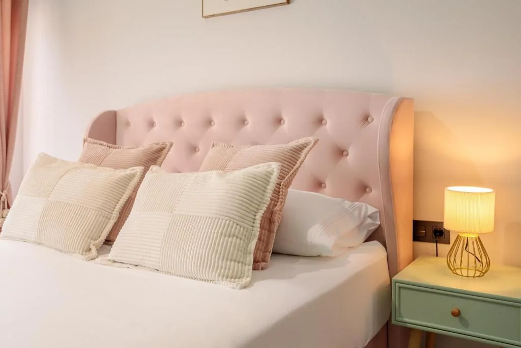 Camera Doppia Deluxe con vasca — Charm Beach Retreat