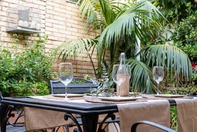 "Charm & Cozy 4BR - 3BA with Pool & Barbecue" — foto 3