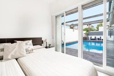 "Charm & Cozy 4BR - 3BA with Pool & Barbecue" — foto 11