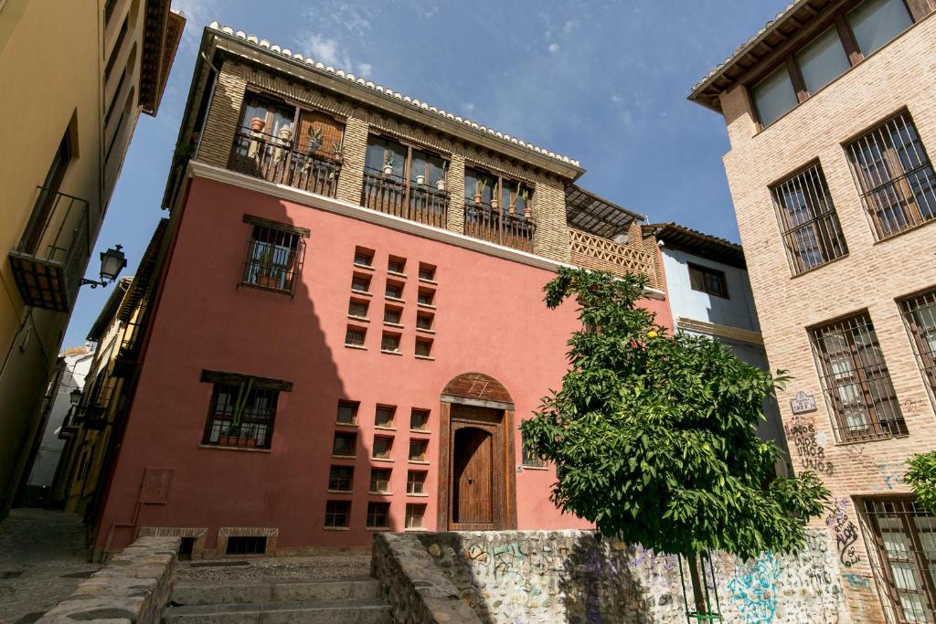 Charming Andalusian house - free parking