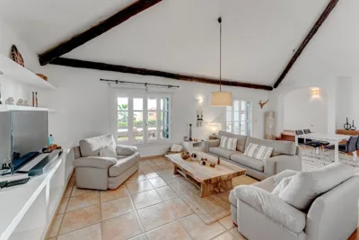 Charming Villa with Private and Heated Pool by Olax Rentals — foto 4