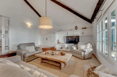 Charming Villa with Private and Heated Pool by Olax Rentals — foto 11
