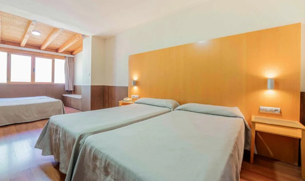 Vierbettzimmer — Checkin Camino de Granada