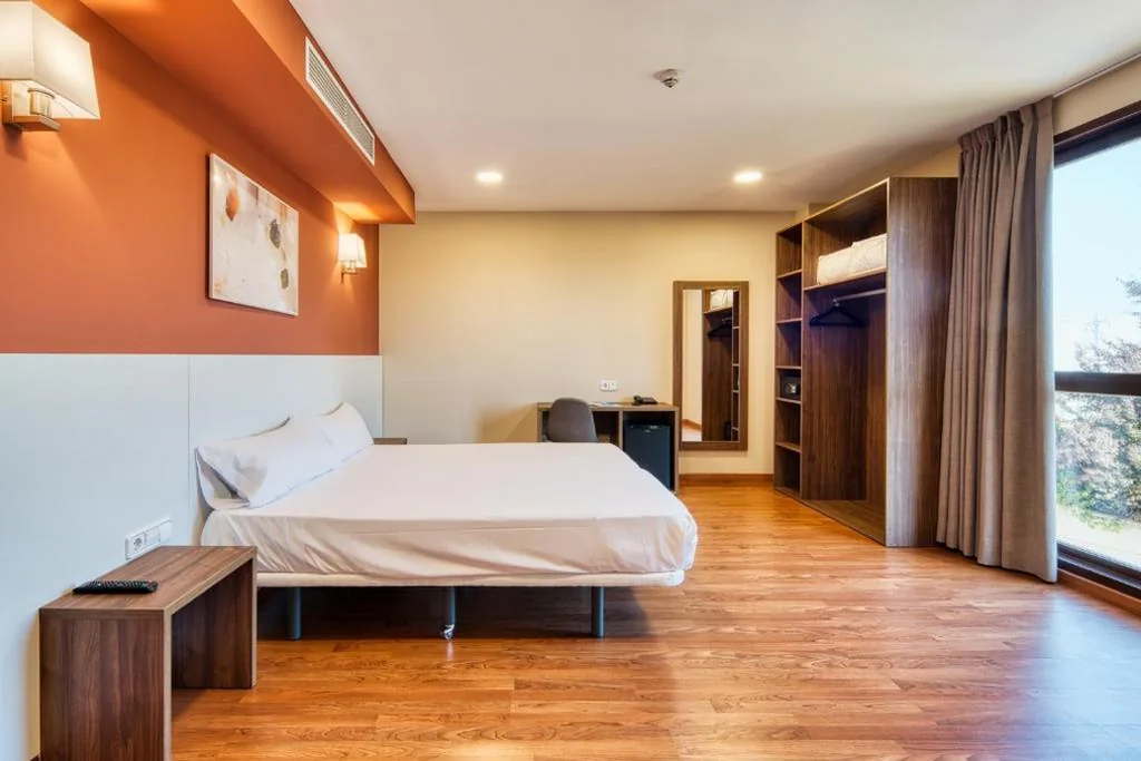 Chambre Double Supérieure — Checkin Madrid Móstoles