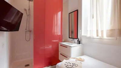 chic&basic Tallers Hostal — foto 8