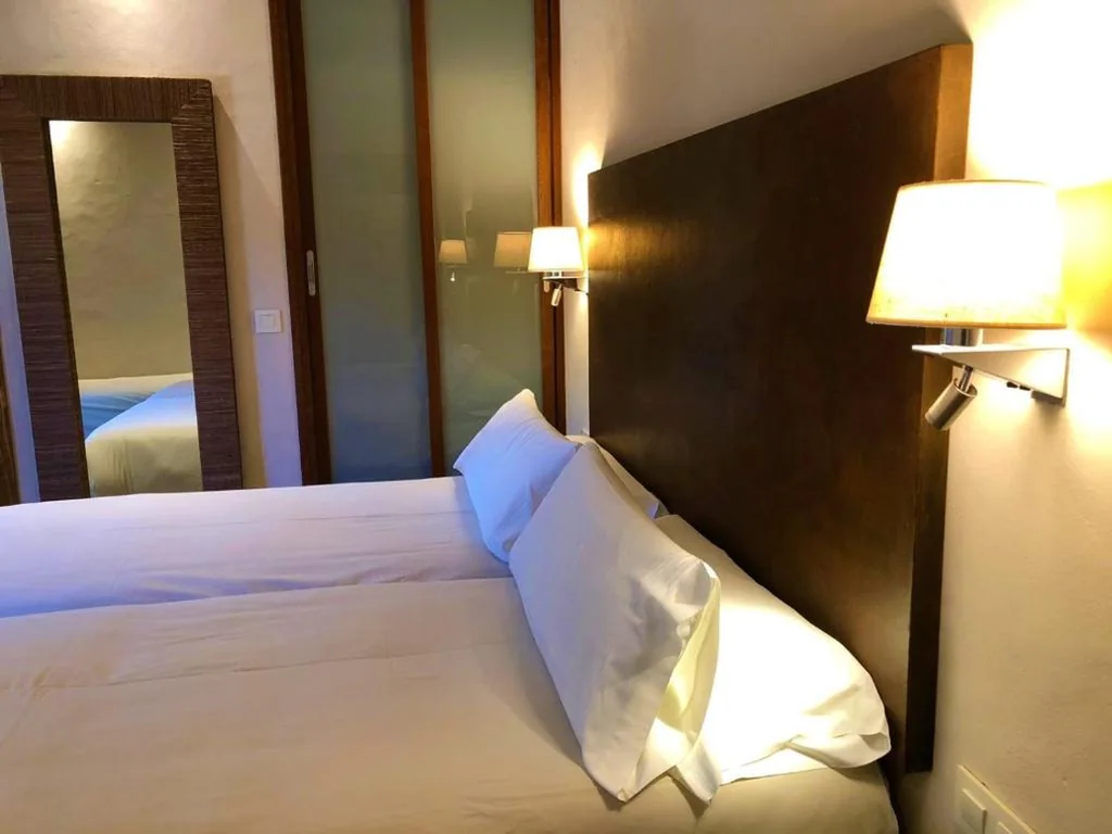 Dreibettzimmer — Chillout Hotel Tres Mares
