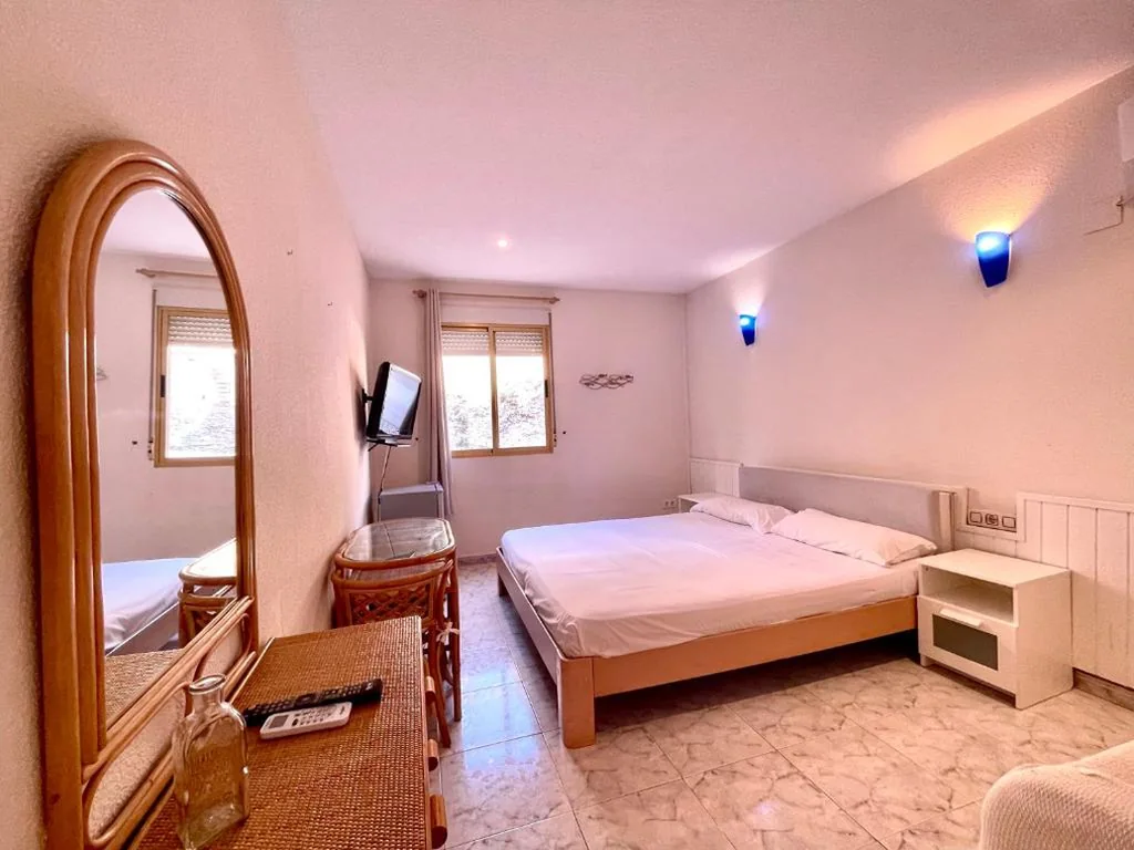 Dreibettzimmer Confort — CHINASOL Low Cost