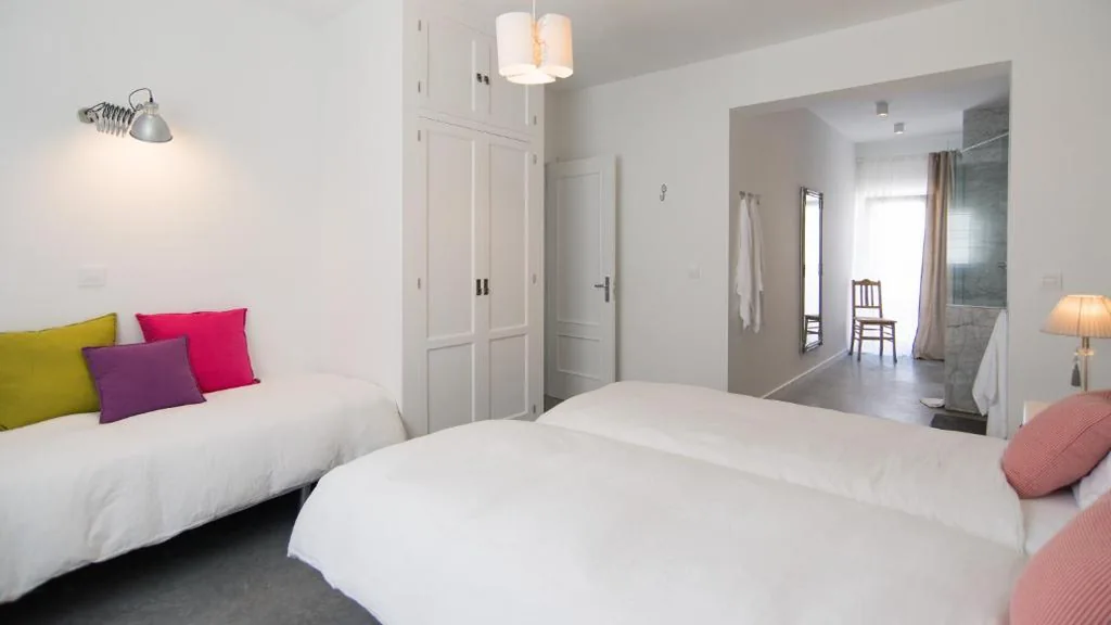 Quarto Duplo - 2 camas — Chipibeach B&B, Hostal Boutique
