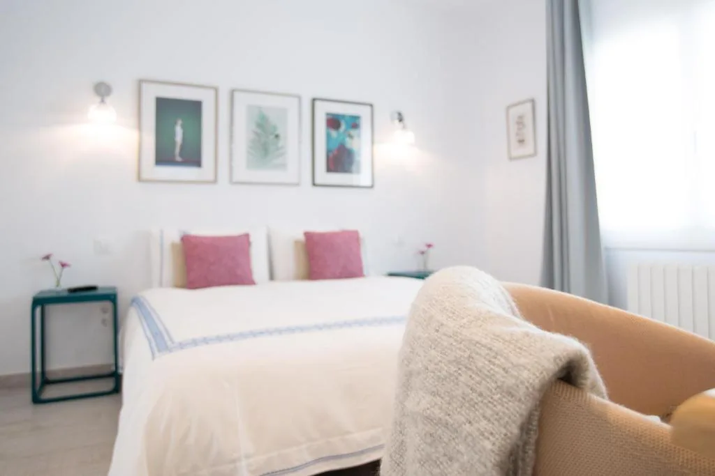 Quarto Familiar com casa de banho privativa — Chipibeach B&B, Hostal Boutique
