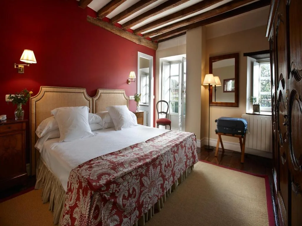 スーペリアダブルルーム - ベッド1台または2台 — Churrut Hotel