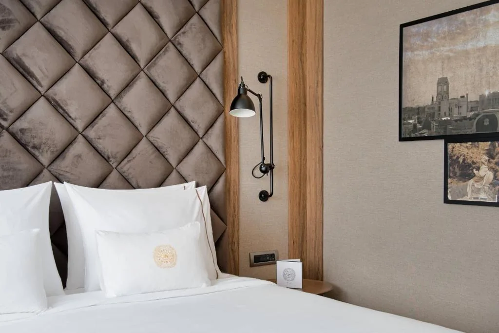 Deluxe tweepersoonskamer met balkon en uitzicht op de stad - 2 bedden — Círculo Gran Vía, Autograph Collection (Adults Only)