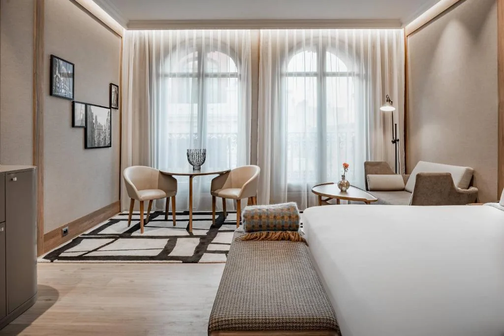 Junior suite — Círculo Gran Vía, Autograph Collection (Adults Only)