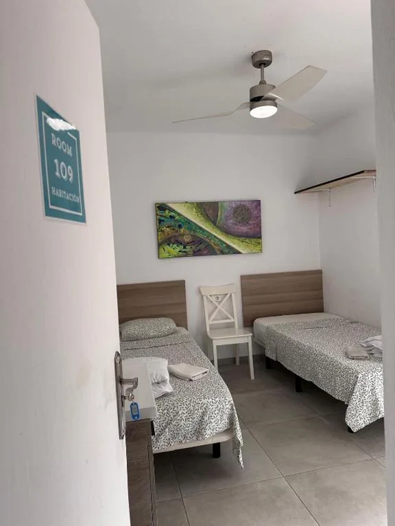 Camera doppia con balcone — Cisne By Nest Hostel