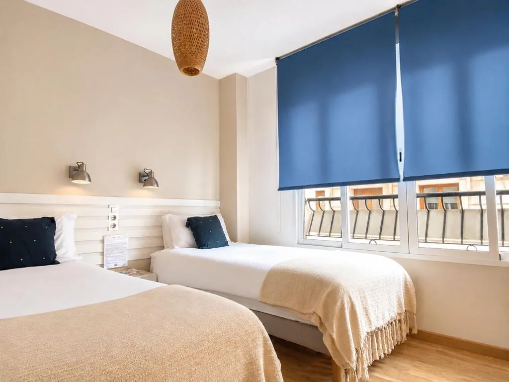 室外専用バスルーム付きダブルルーム — City Garden Bed and Breakfast