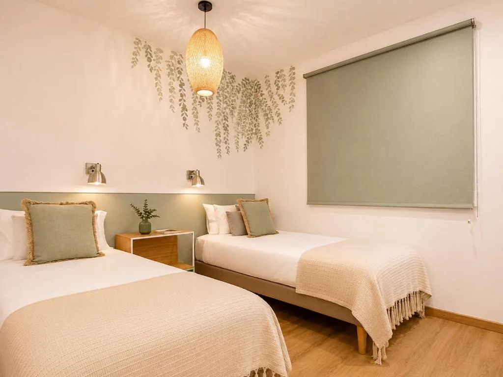 スタンダードツインルーム — City Garden Bed and Breakfast
