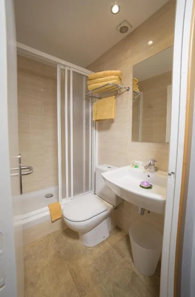 Ciudad Condal Hostal - Paseo de Gracia — foto 11