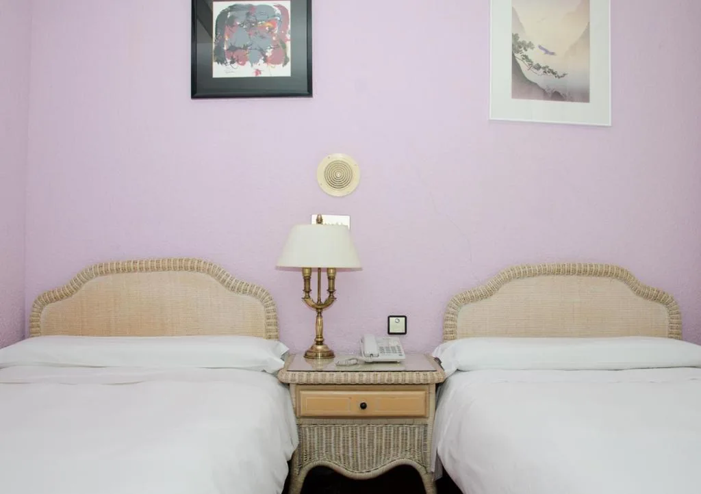 Habitación Triple — Ciudad de Alcala