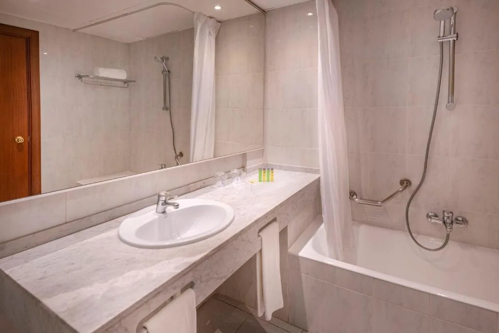 Vierbettzimmer — Ciudad de Castelldefels