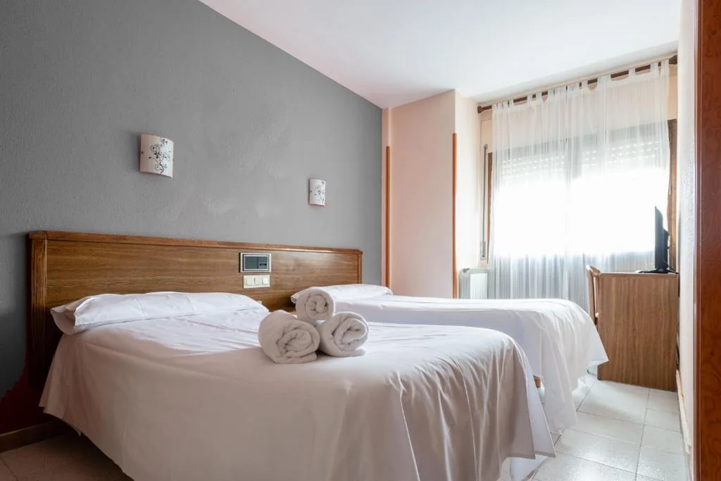 Habitación Doble - 1 o 2 camas — Ciudad de Jaca
