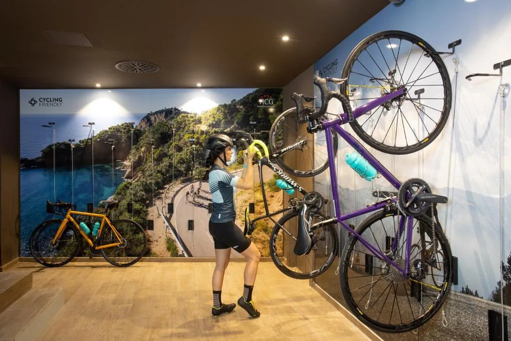 Chambre adaptée aux cyclistes - Usage individuel — Ciutat de Girona