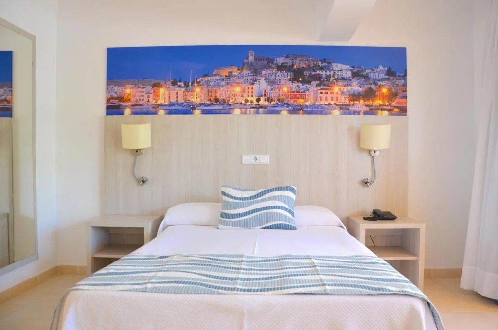 Chambre individuelle — Club Can Bossa