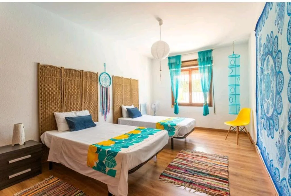 Camera doppia con 2 letti — CM Azibi Blue Room