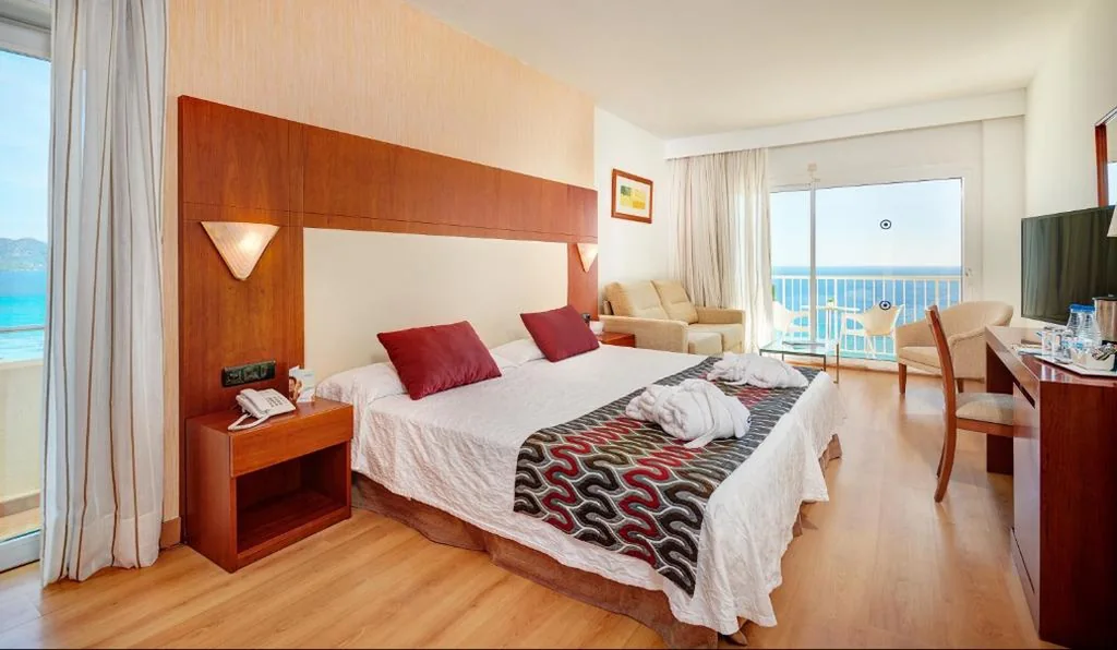 Junior Suite mit Meerblick — CM Castell de Mar